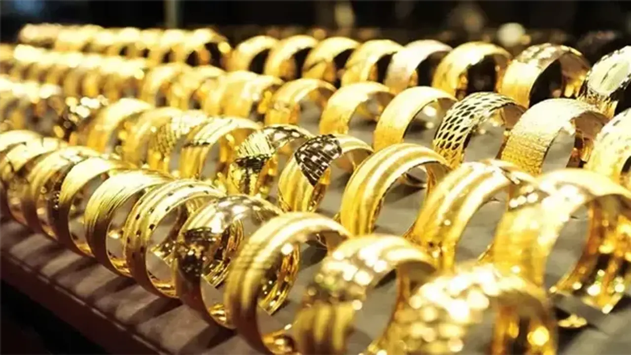 تحركات مفاجئة في أسواق الصاغة عقب تراجع سعر الذهب 170 جنيها بمنتصف التعاملات